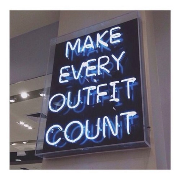 FAST SHIPPING AND A TOP RATED SELLER - Picture 1 of 2